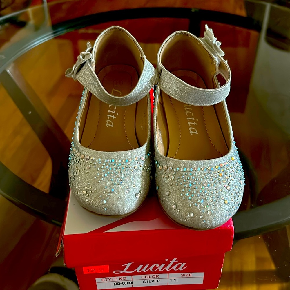 Lucite girls wedge shoe